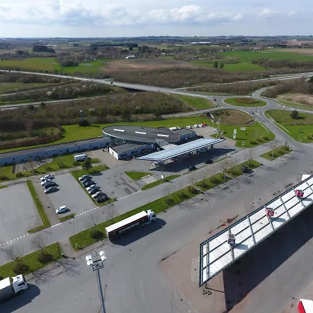 Hotel Trafikcenter 3*